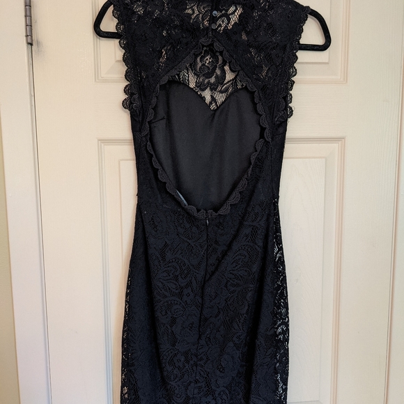Dress - Picture 5 of 5